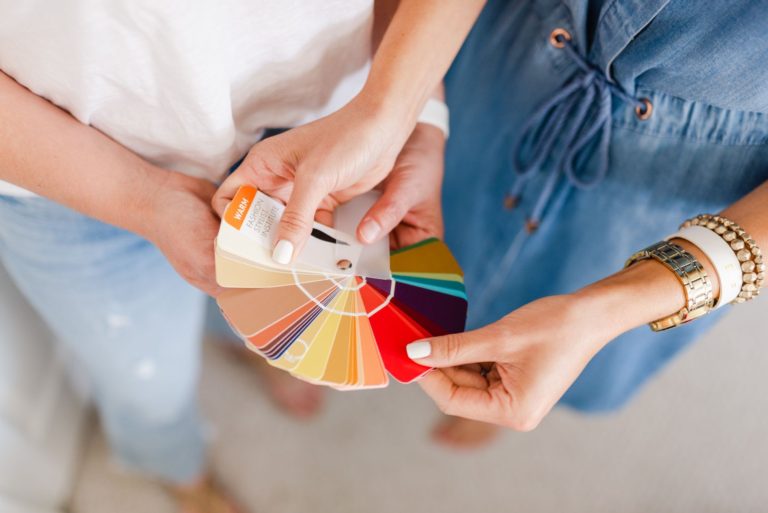 3 Reasons Why You Should Hire a Wardrobe Stylist For Your Photoshoot